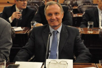 Ballestena dejará de ser legislador después de más de una década