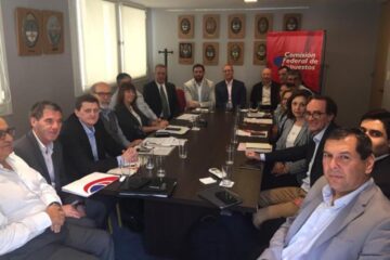 Cumbre de 18 provincias blinda reclamo de mayor compensación a Nación tras fallo (Entre Ríos en el scrum)