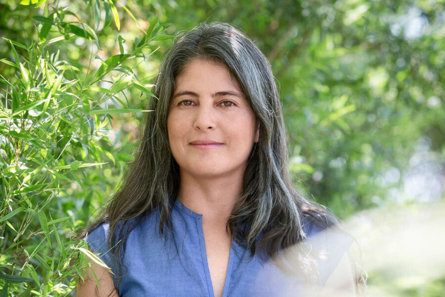 Selva Almada y “No es un río”: cómo no escribir “en porteño” (escritora entrerriana)