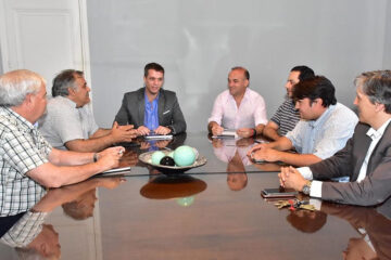 Cresto con el nuevo presidente de la Cooperativa Eléctrica