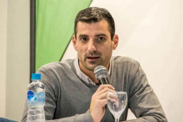 Ex funcionario reconoció que benefició con pagos a su pareja