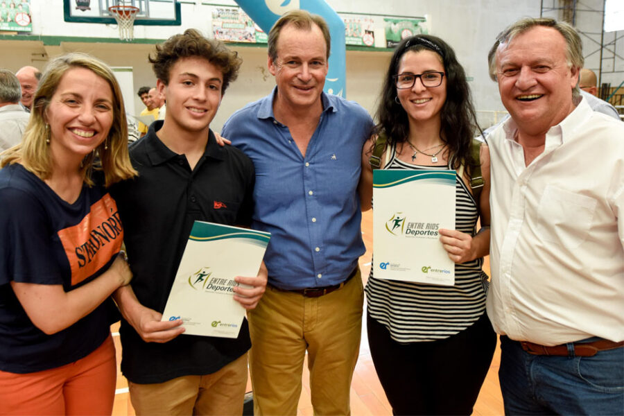 Bordet aseguró la continuidad de becas deportivas