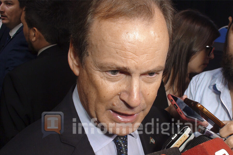 Bordet dice que bajó la cantidad de empleados públicos