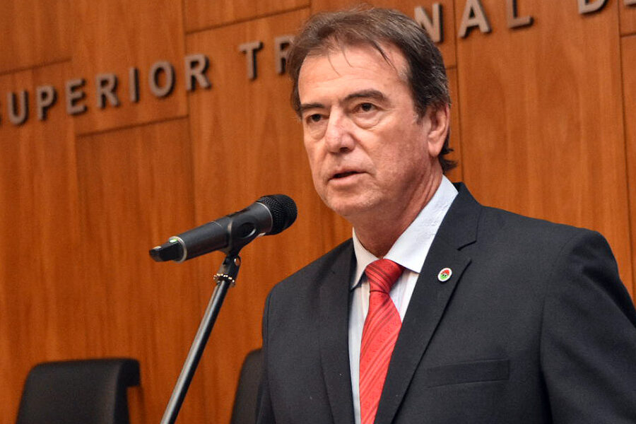 El mensaje de despedida de Castrillón después de la polémica