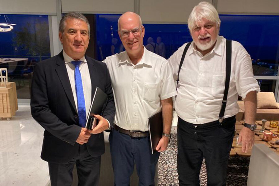 Urribarri hizo su primer contacto como embajador