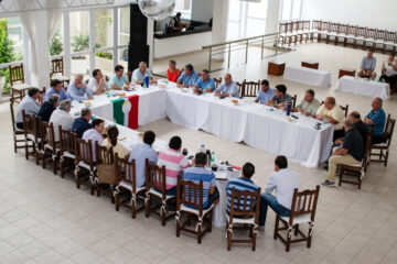 Intendentes y legisladores le reclaman a Bordet