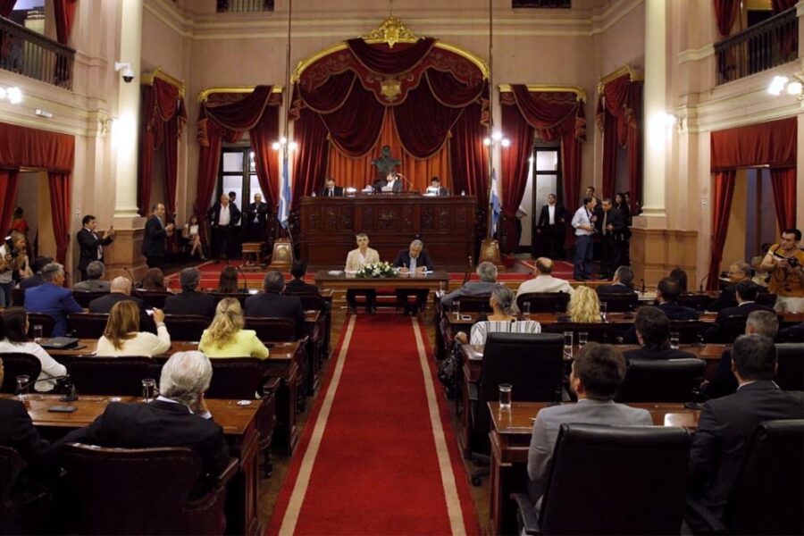 Diputado pide que igual se sesione en cuarentena