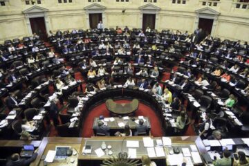 Congreso inicia la despedida de sesiones extraordinarias (pliego de Urribarri llega a comisión)