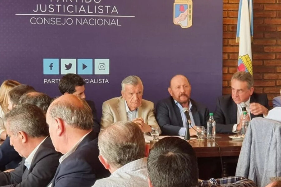 El PJ en busca de jefe: a Gioja y Capitanich se sumó Alberto Rodríguez Saá (entrerriano en cumbre nacional)