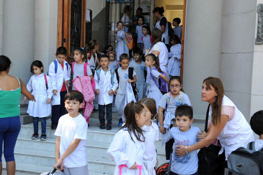 Provincias y Nación acordaron que siguen las clases