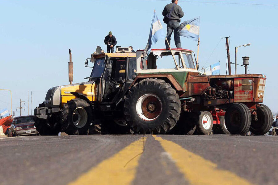 Gremialista amenaza con echar productores de la ruta