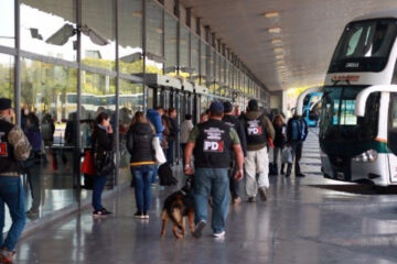 Prolongan restricciones