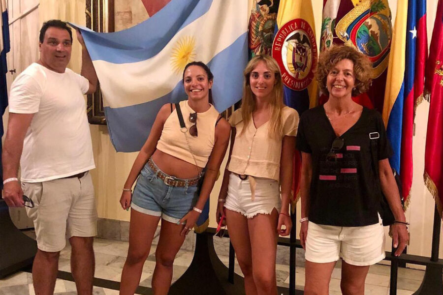 Dos médicos entrerrianos quedaron en Cuba