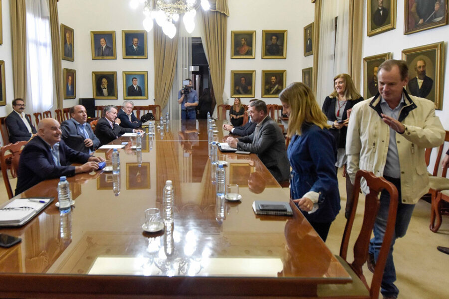 Bordet valoró la oposición pero le cuestionaron el gasto