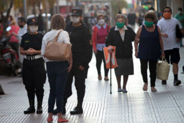 Gobernadores suman permisos en busca de cicatrizar herida económica cuanto antes (medida para pymes en Entre Ríos)