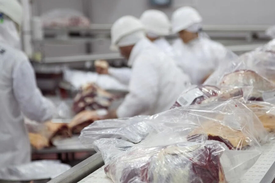 Aclaran que no se acordó una suma fija de $2.200 para los trabajadores de la carne (mención a entidad entrerriana)