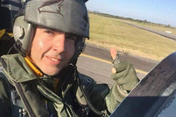 Quién era Gonzalo Britos Venturini, el piloto de caza que murió al eyectarse de su avión (era entrerriano)