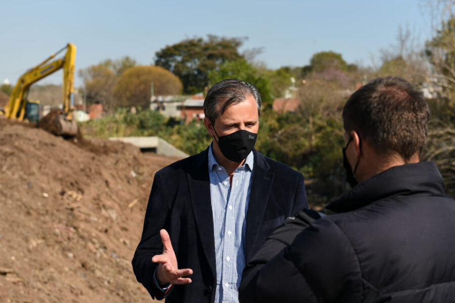 Obra de conectividad a la vera del arroyo Colorado
