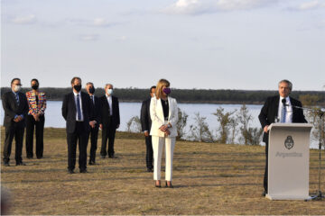 Alberto: “Cuando creíamos dominado el problema en el AMBA, el virus se trasladó al interior del país” (referencia a Entre Ríos)