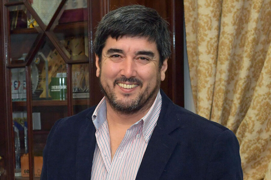 A Fuertes no le convence la idea de un Congreso Partidario