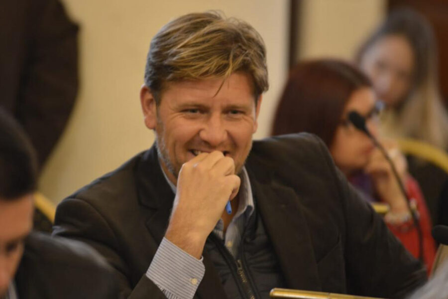 Se calienta la interna en Patronato