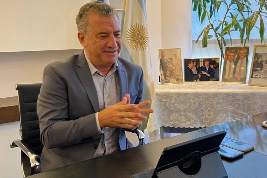 El interés nacional es nuestra brújula (escribe Sergio Urribarri)