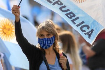 8N: El Presto, la reaparición de Álvaro Zicarelli y duros mensajes contra Cristina Kirchner (entrerriano en la protesta)