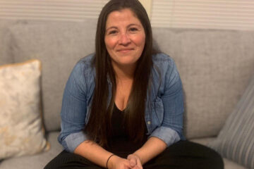 Crece la búsqueda de docentes para dar clases en Estados Unidos: “Gano 3.800 dólares al mes y vivo tranquila con mi hija” (de Entre Ríos)