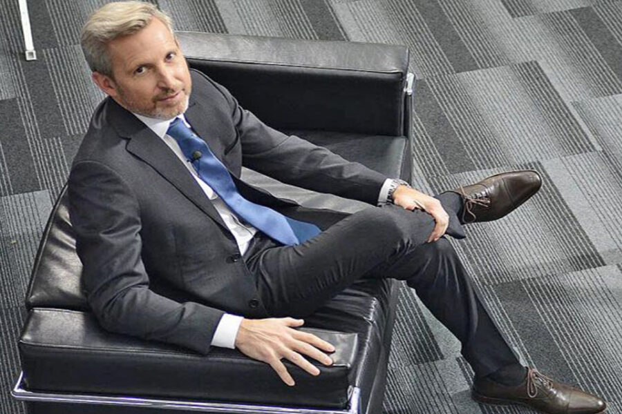 El oficialismo justificó el recorte con dichos viejos de Frigerio y él respondió: “Archivo mata relato”