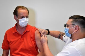 Bordet recibió la Sputnik con “absoluta convicción”