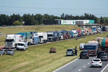 Sergio Massa interviene en el paro de transportistas, aunque la medida continúa y complica el abastecimiento (medida en Entre Ríos)