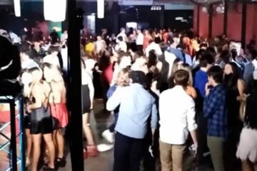 Los mismos egresados volvieron a exponerse al covid