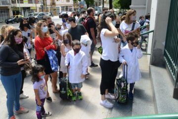 Ciudad de Buenos Aires y Jujuy amplían este lunes las clases presenciales (mención a Entre Ríos)
