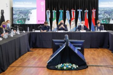 Muchas propuestas, pocas soluciones (mención a Bordet y la hidrovía)