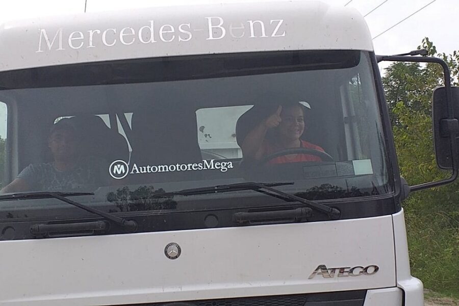 Incorporan personal femenino al camión municipal