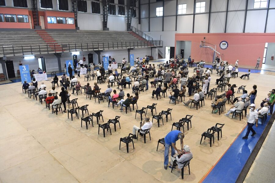 La provincia aplicó 15 mil vacunas en la última semana