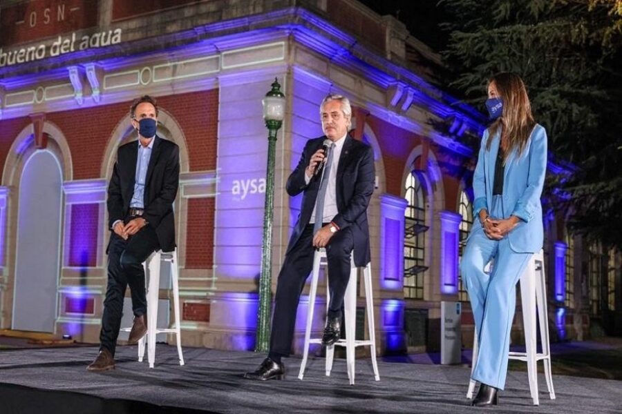 Malena Galmarini anunció un plan de obras de AySA por 75.000 millones para 2021 (presencia de autoridad entrerriana)