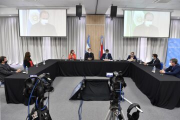 Bordet firmó convenios con el Enohsa para la construcción de Unidades Sanitarias Básicas