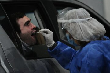 Coronavirus: el ranking de las mejores y peores provincias en testeos, vacunas, contagios y muertes (datos de Entre Ríos)