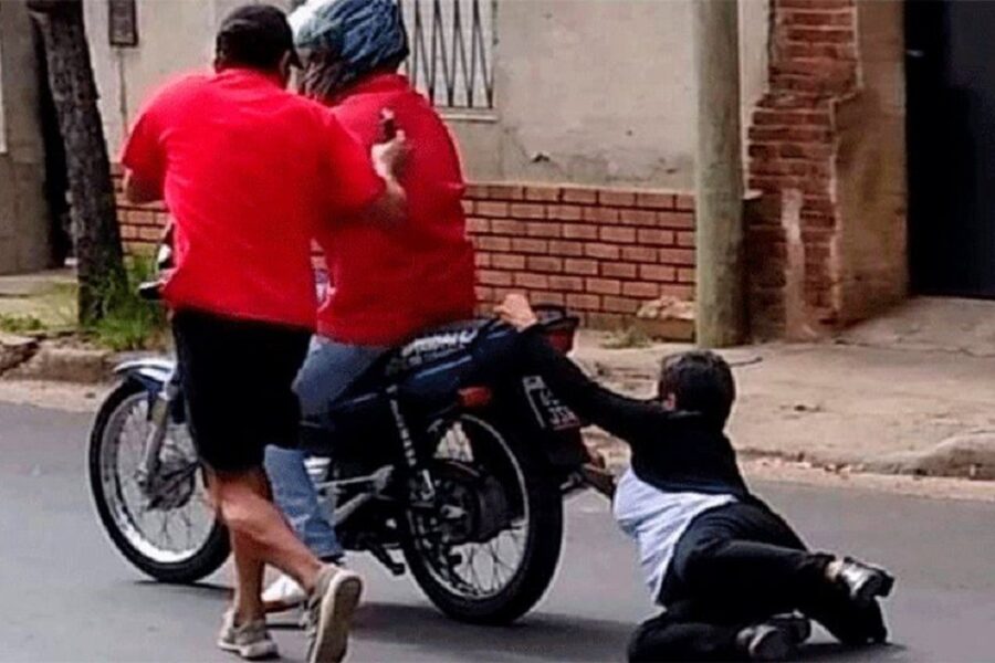 Entre Ríos: una mujer fue arrastrada por motochorros