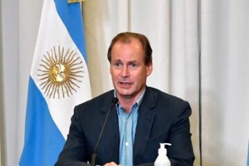 Gustavo Bordet suspendió las clases presenciales en Entre Ríos y estallaron las protestas