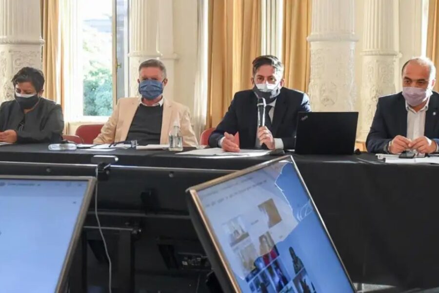 Con CABA y Mendoza en contra, acuerdan cómo, cuándo y dónde suspender las clases presenciales (mención a Entre Ríos)