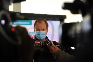 La oposición reclama el decreto de Bordet