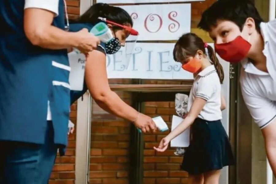 Avanzan ajustes quirúrgicos de la presencialidad para no cerrar aulas (mención a Bordet)