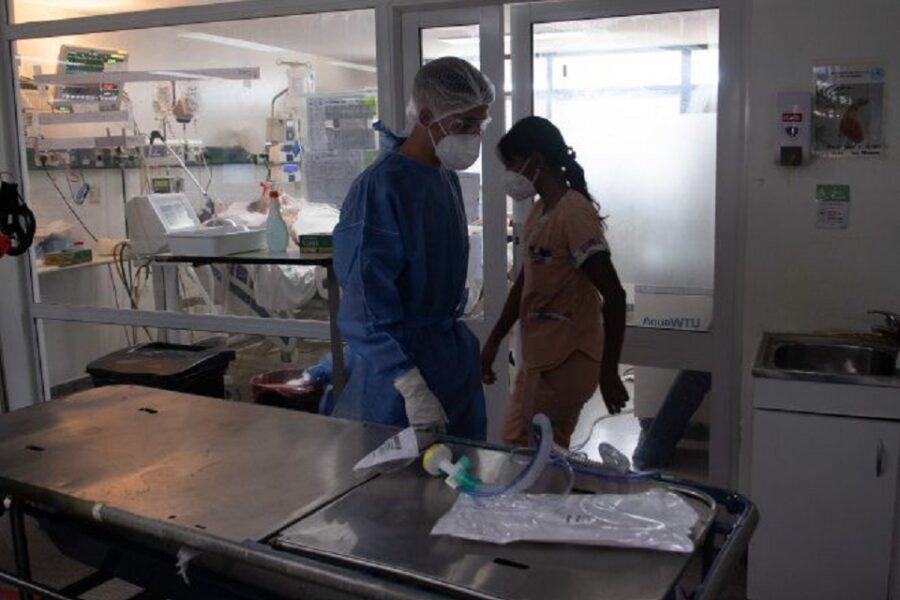 Coronavirus: especialistas alertan por más casos en el país y menor caída en AMBA (mención a Entre Ríos)