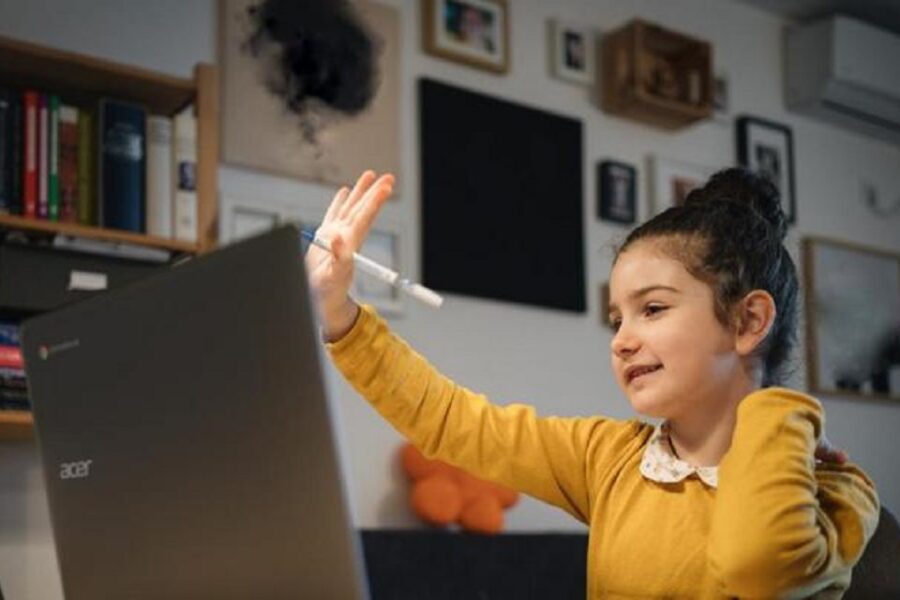 Clases: Otras ciudades se suman a la virtualidad