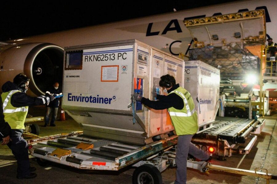 Vacunas: Argentina ya recibió más de 18 millones de dosis