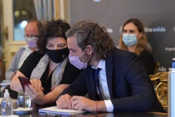 Nuevas restricciones: especialistas recomiendan mantener el sistema de alarma epidemiológica (mención a médico entrerriano)