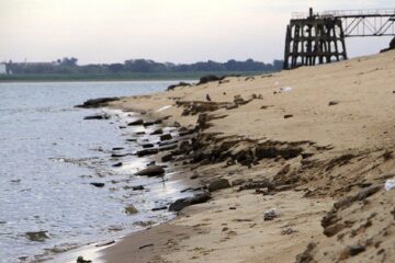 Santa Fe: el Río Paraná bajó a 45 cm y es el récord de los últimos 50 años (citan localidades entrerrianas)