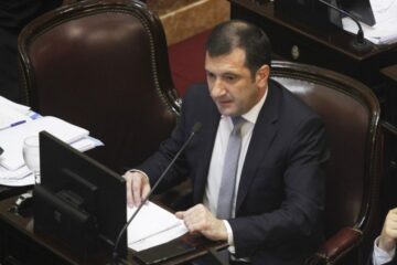 Kueider insiste con la energía después del papelón en Diputados